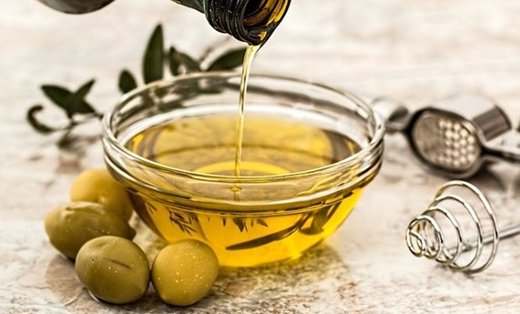 El estudio EPIGEICAM sugiere un efecto protector del aceite de oliva virgen en el riesgo de cáncer de mama