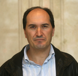 CIBERER participó en un curso de verano sobre la investigación en enfermedades raras y medicamentos huérfanos en Navarra