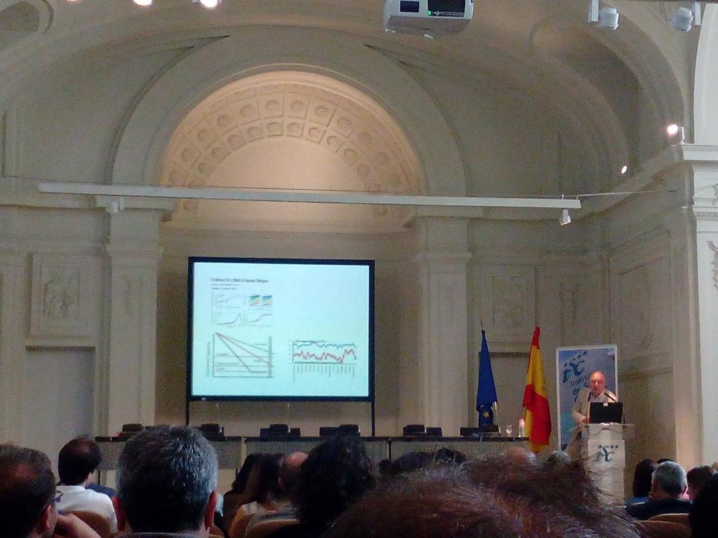 Leocadio Rodríguez presenta el CIBERFES en las jornadas científicas de "Enfermedades Respiratorias"